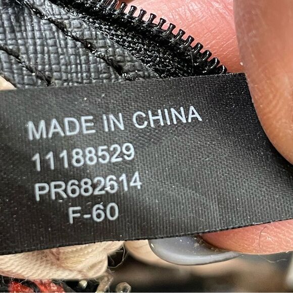 Guess Floral Embossed Crossbody Black Pink Red White - Picture 9 of 15